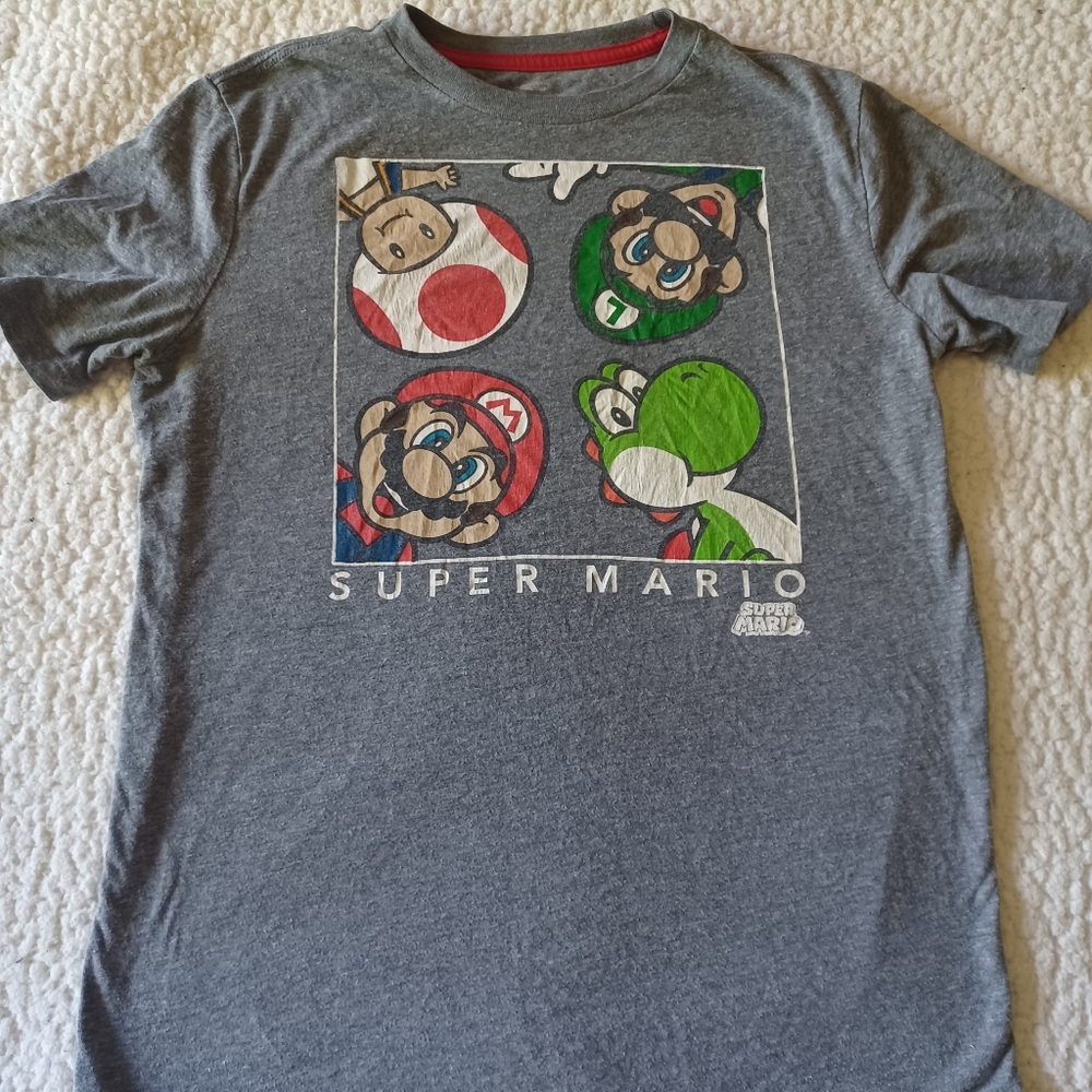 Super Mario t-shirt
